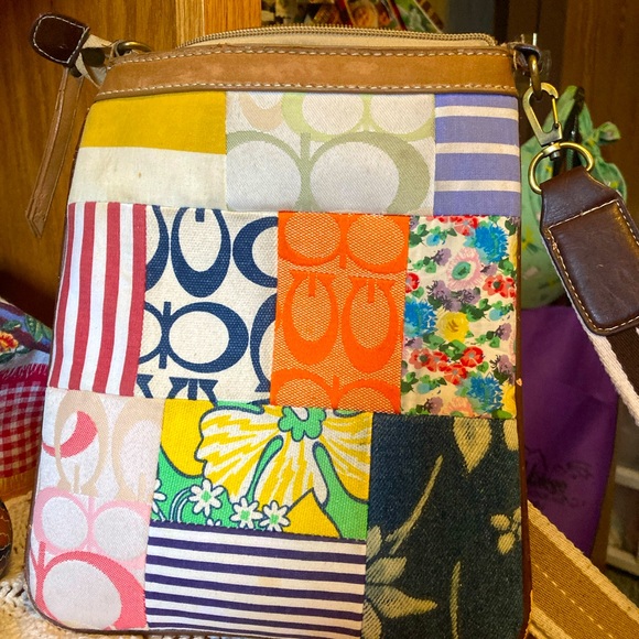 Purse over the shoulder, 8.5” x 10” Still LOTS of love available❣️🥀 - Picture 5 of 16